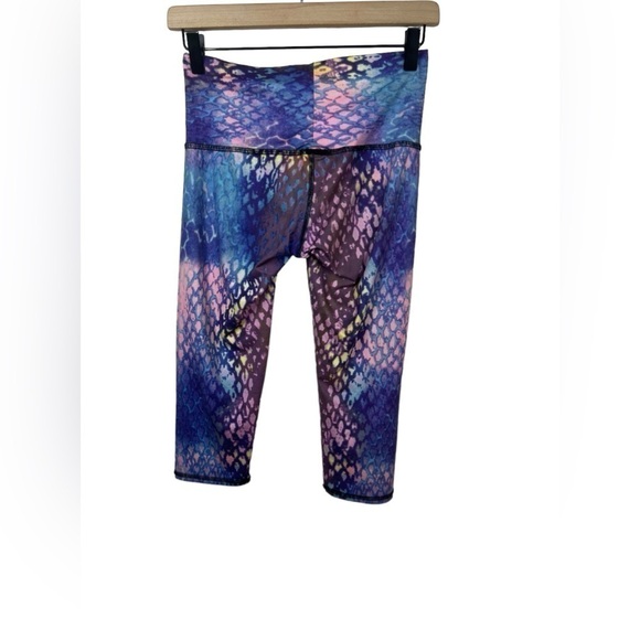 Teeki Sea Fairy Goddess Capri Legging Size Small - Picture 4 of 6